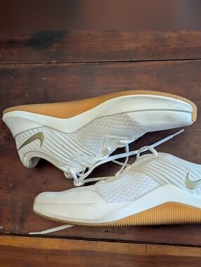 Nike Women's Mc White Trainers